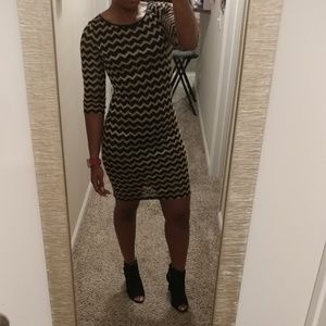 NWT Gold/Black Dress Smll